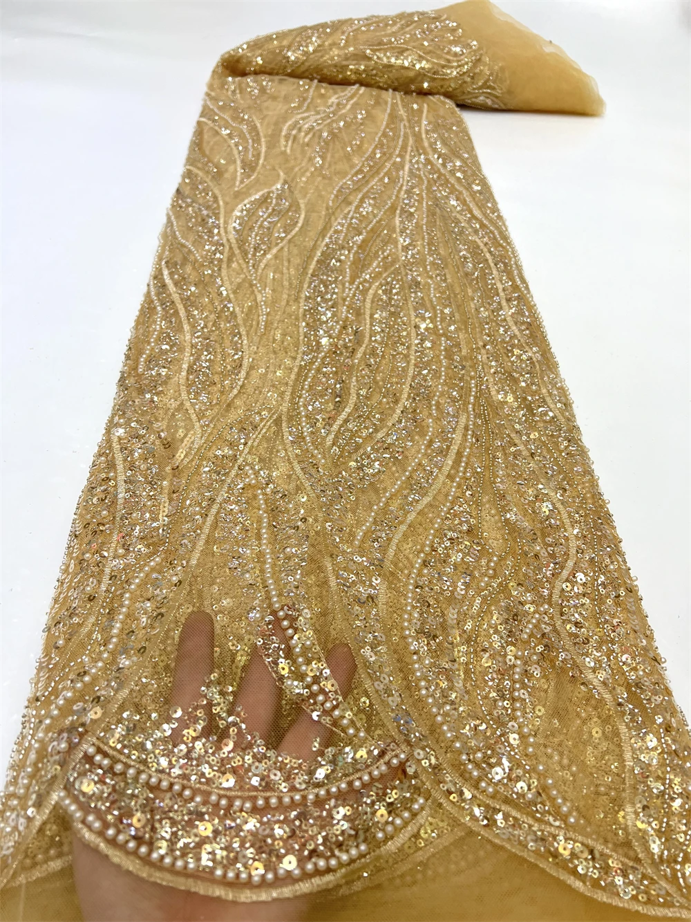 Luxury Gold Handmade Beads/Sequins Lace Embroidery French Tulle Mesh Lace Fabric Heavy African Net Lace Fabric For Women Dress
Luxury Gold Handmade Beads/Sequins Lace Embroidery French Tulle Mesh Lace Fabric Heavy African Net Lace Fabric For Women Dress