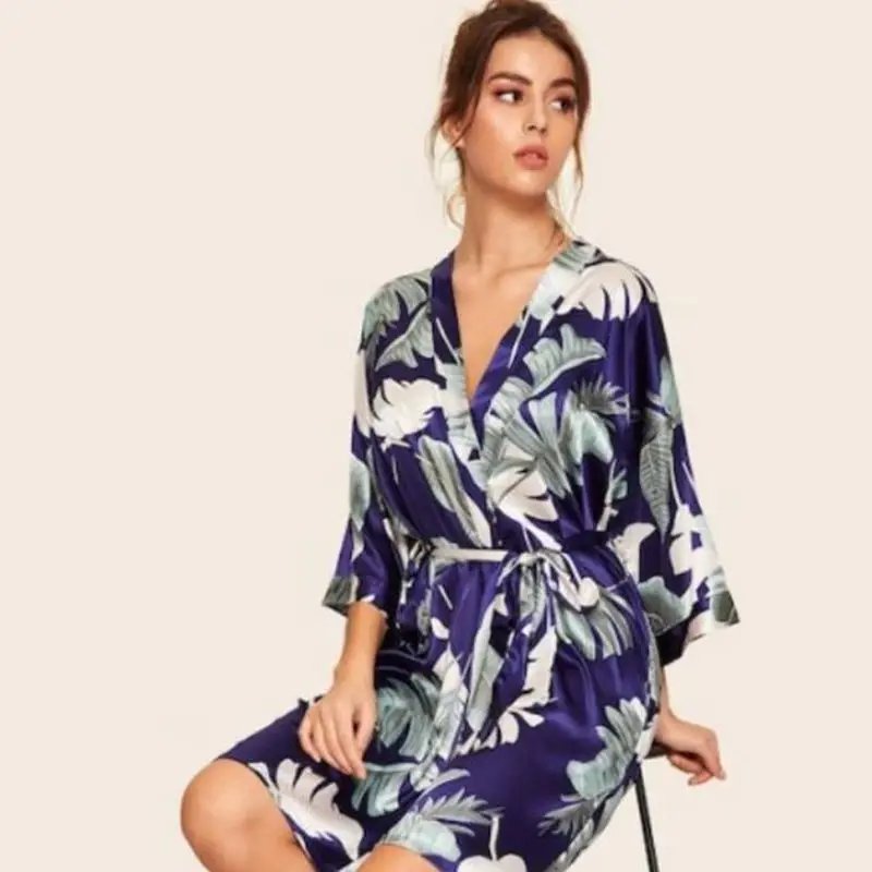 Nightgown female large size simulation silk bathrobe home service pajamas bathrobes bridesmaid gowns 
Nightgown female large size simulation silk bathrobe home service pajamas bathrobes bridesmaid gowns
