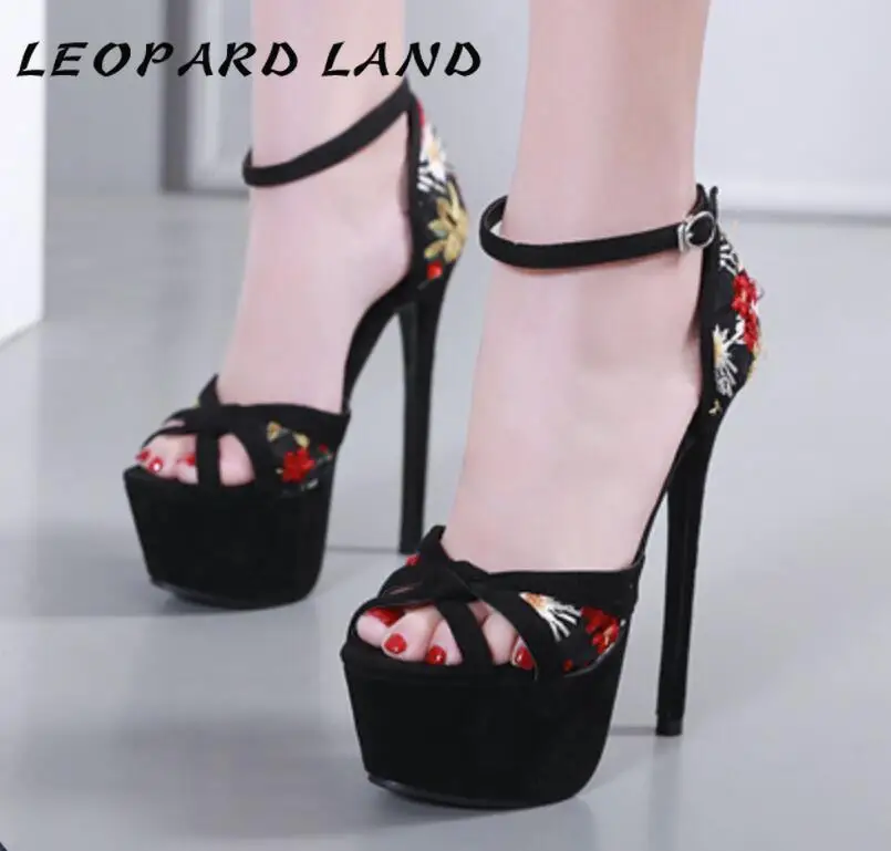LEOPARD LAND 2019 ранняя весна национальный супер высокий каблук вышитые женские туфли CWF 
LEOPARD LAND 2019 ранняя весна национальный супер высокий каблук вышитые женские туфли CWF