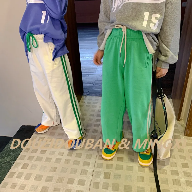 Children's clothing 2021 spring new big children's children's pants children's casual pants straight pants loose wide-leg pants
Children's clothing 2021 spring new big children's children's pants children's casual pants straight pants loose wide-leg pants