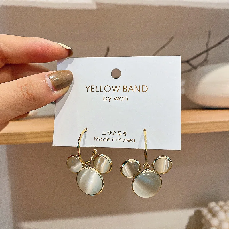 2020new Fashion Female Opal Earrings TemperamentSimple South Korean Style Eardrop Exquisite And Lovely Schoolgirl Earrings
2020new Fashion Female Opal Earrings TemperamentSimple South Korean Style Eardrop Exquisite And Lovely Schoolgirl Earrings