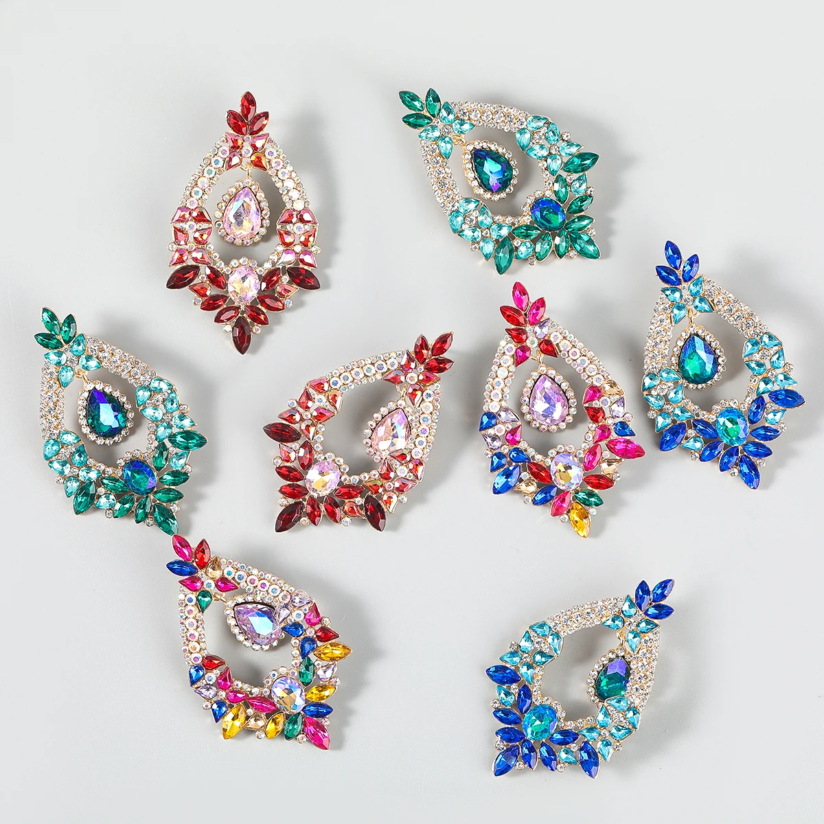 2021 Fashion Metal Rhinestone Geometric Earrings Campus Party Shiny Dangle Earrings Women's Charm Statement Earrings
2021 Fashion Metal Rhinestone Geometric Earrings Campus Party Shiny Dangle Earrings Women's Charm Statement Earrings
