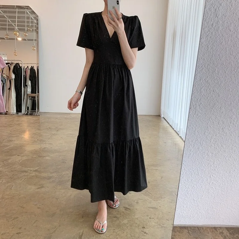Kimotimo Women Solid Dress Korean Chic French Summer Temperament V-neck Backless Bandage Bow Design Long Empire Fashion Dress 
Kimotimo Women Solid Dress Korean Chic French Summer Temperament V-neck Backless Bandage Bow Design Long Empire Fashion Dress