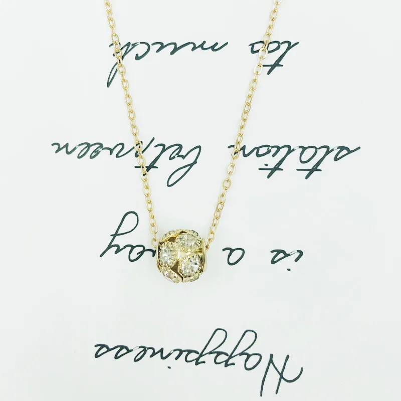 Fashion personality round crystal women's necklace three-dimensional round crystal pendant atmospheric Bohemian style 
Fashion personality round crystal women's necklace three-dimensional round crystal pendant atmospheric Bohemian style