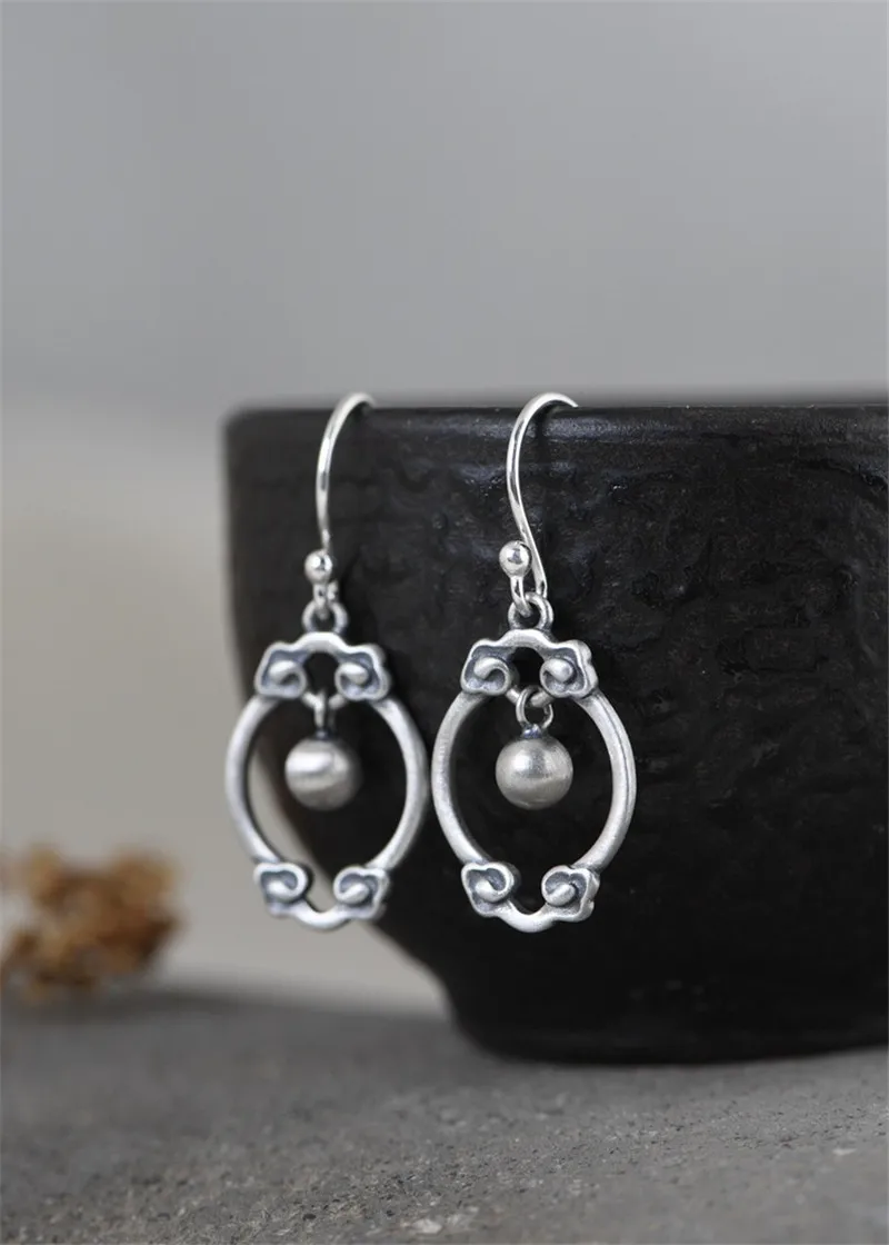 925 Sterling Silver Hollow Ethnic Thai Silver Earrings for Women Cloud Tassels Earrings Vintage Femal Fine Jewelry
925 Sterling Silver Hollow Ethnic Thai Silver Earrings for Women Cloud Tassels Earrings Vintage Femal Fine Jewelry