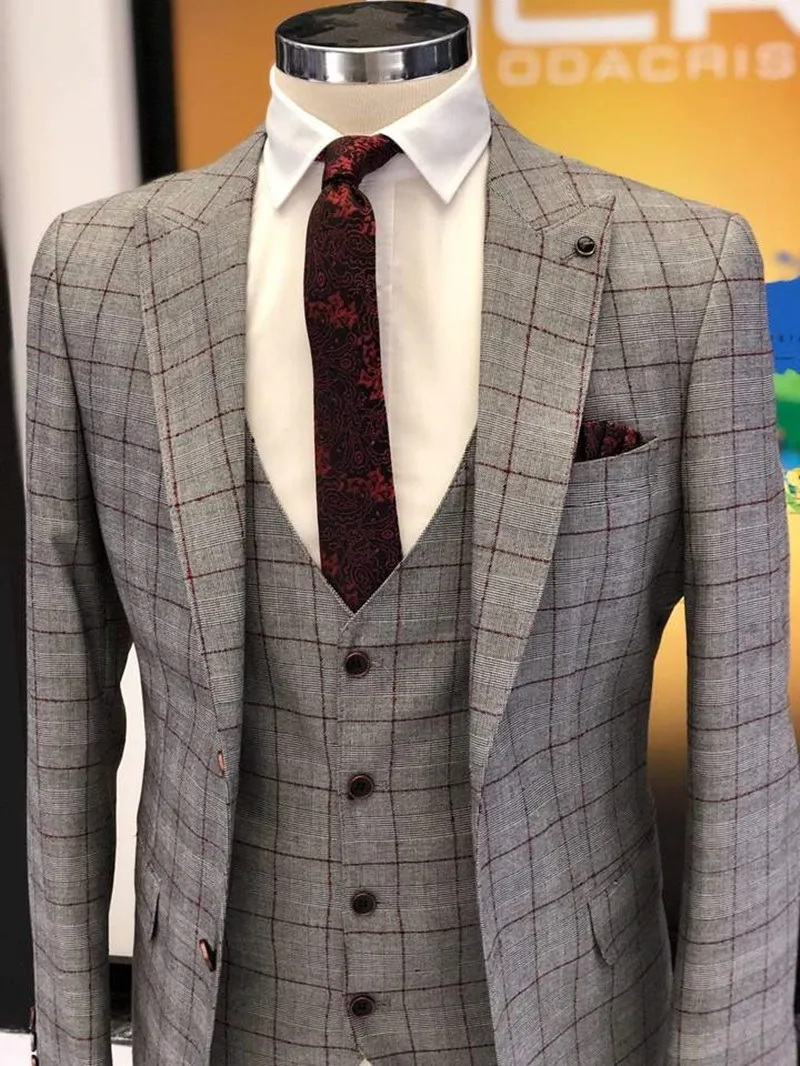 Men's Suits 2021 Plaid Wedding Tuxedos Formal Best Man Suit Groom Wear Tuxedos Custom Made 3-Piece Suits (Jacket+Vest+Pants)
Men's Suits 2021 Plaid Wedding Tuxedos Formal Best Man Suit Groom Wear Tuxedos Custom Made 3-Piece Suits (Jacket+Vest+Pants)