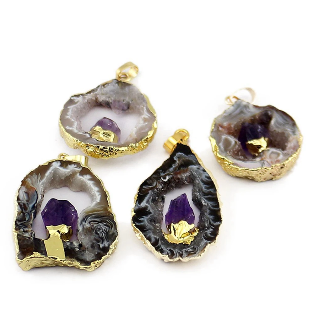 Gold Plated Gray Agate Flake Crystal Tooth Prototype Pendant Necklace Jewelry Hollow Agate Inlaid With Amethyst Hang Accessory
Gold Plated Gray Agate Flake Crystal Tooth Prototype Pendant Necklace Jewelry Hollow Agate Inlaid With Amethyst Hang Accessory