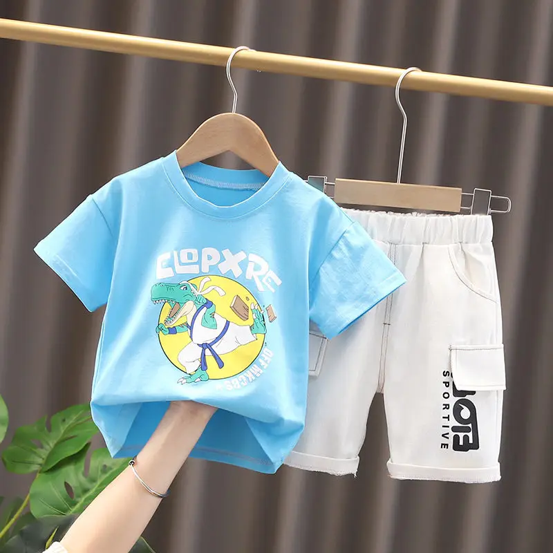 Детская Хлопковая одежда, спортивная одежда для маленьких мальчиков, футболка с мультяшным принтом dinousaur, шорты, 2 шт./компл., модные детские спортивные костюмы для малышей
Детская Хлопковая одежда, спортивная одежда для маленьких мальчиков, футболка с мультяшным принтом dinousaur, шорты, 2 шт./компл., модные детские спортивные костюмы для малышей