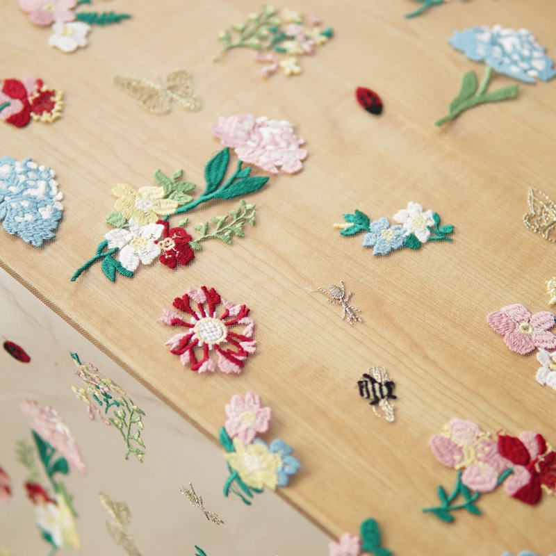 High quality soft mesh lace fabric Delicate small floral embroidery tissu High end clothing DIY dress fabrics
High quality soft mesh lace fabric Delicate small floral embroidery tissu High end clothing DIY dress fabrics