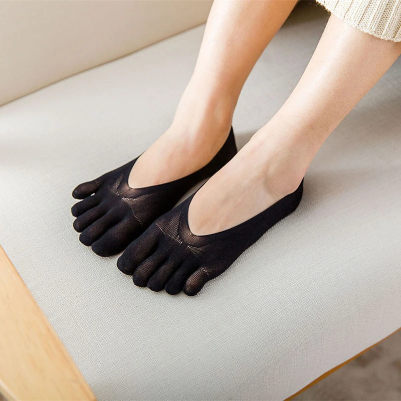 5 Pairs Women Summer Five-finger Socks Female ultrathin sock Funny Toe invisible with silicone anti-skid breathable
5 Pairs Women Summer Five-finger Socks Female ultrathin sock Funny Toe invisible with silicone anti-skid breathable