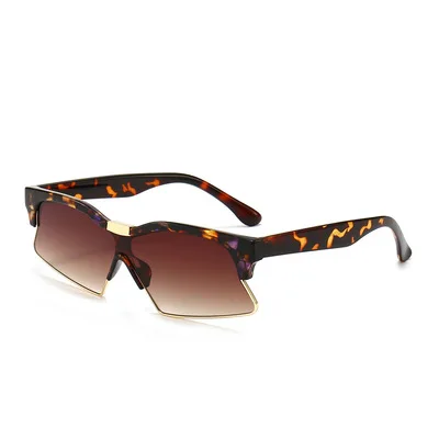 Trendy Sunglasses For Women And Men Retro Small Frame Sunglasses Leisure And Fashion Street Photography Europe And America 2021
Trendy Sunglasses For Women And Men Retro Small Frame Sunglasses Leisure And Fashion Street Photography Europe And America 2021