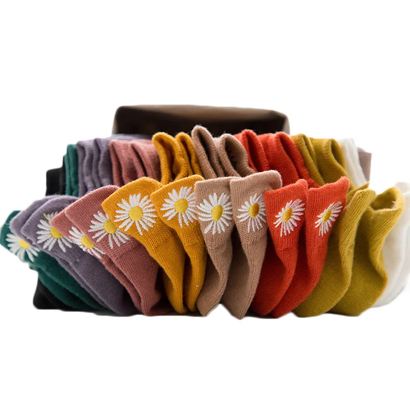 Ankle Socks Women 1 Pair DropshipHarajuku Kawaii Embroidery Daisy Women Socks Cotton Multicolor Chrysanthemum Retro Color
Ankle Socks Women 1 Pair DropshipHarajuku Kawaii Embroidery Daisy Women Socks Cotton Multicolor Chrysanthemum Retro Color