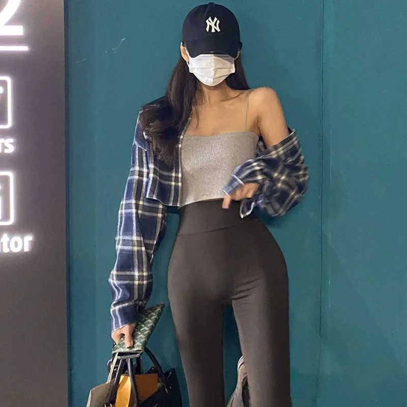 New Coming Women Causal Plaid Shirt Spring New Simple Short Shirt COTTON Turn-down Collar Streetwear Long Sleeve Tops Blouse
New Coming Women Causal Plaid Shirt Spring New Simple Short Shirt COTTON Turn-down Collar Streetwear Long Sleeve Tops Blouse