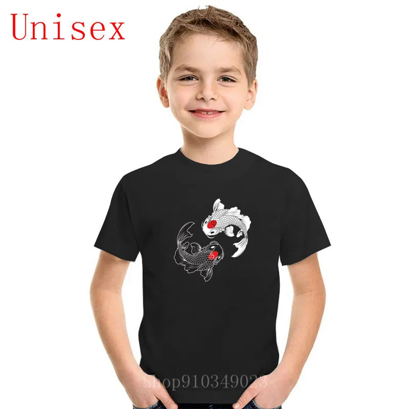 Лидер продаж, Забавная детская хипстерская футболка с японским принтом рыбы и кои, Инь Янь, летняя повседневная детская рубашка, одежда для ...
Лидер продаж, Забавная детская хипстерская футболка с японским принтом рыбы и кои, Инь Янь, летняя повседневная детская рубашка, одежда для ...
