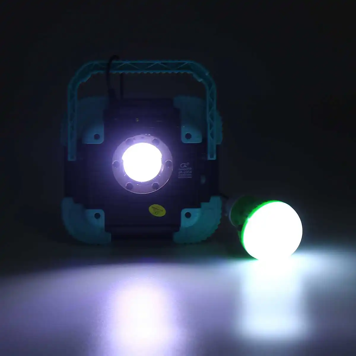 USB Charging LED Work Light Torch Solar Spotlight Hand Lamp Camping Lantern Searchlight for Hiking Hunting with Small Bulb
USB Charging LED Work Light Torch Solar Spotlight Hand Lamp Camping Lantern Searchlight for Hiking Hunting with Small Bulb