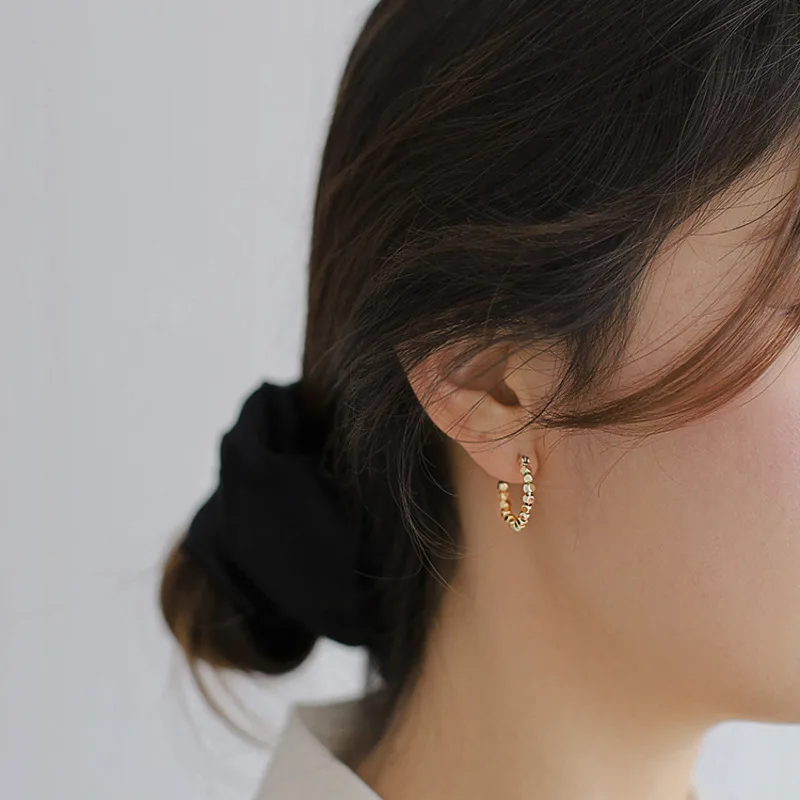 Korean Fashion Vintage Gold Earrings for Women Jewelry 2021 Trend Jewelry Hoop Earrings Summer Jewelry 
Korean Fashion Vintage Gold Earrings for Women Jewelry 2021 Trend Jewelry Hoop Earrings Summer Jewelry