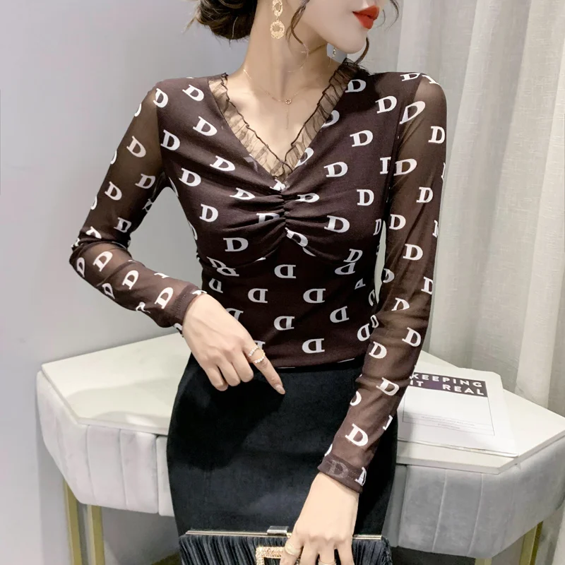 Korean Mesh Women's Long-Sleeved T-shirt 2021 New Autumn Clothes Slimming Letter Underwear Blouse V-neck Sexy Western Style Top 
Korean Mesh Women's Long-Sleeved T-shirt 2021 New Autumn Clothes Slimming Letter Underwear Blouse V-neck Sexy Western Style Top