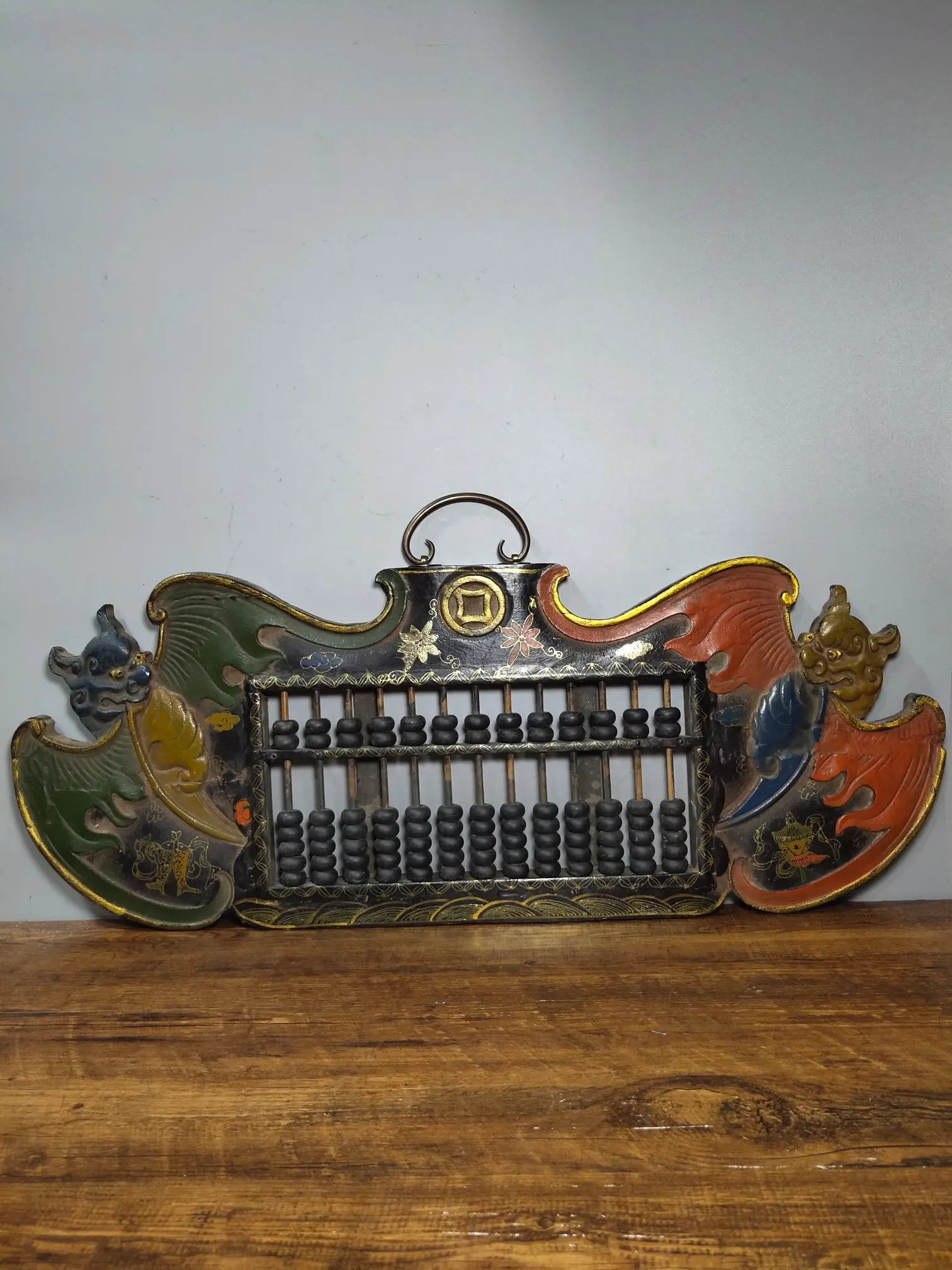 25"China Collection Old wood lacquerware Abacus hanging screen Painted Bat statue Blessing is in sight abacus Lucky Town House
25"China Collection Old wood lacquerware Abacus hanging screen Painted Bat statue Blessing is in sight abacus Lucky Town House