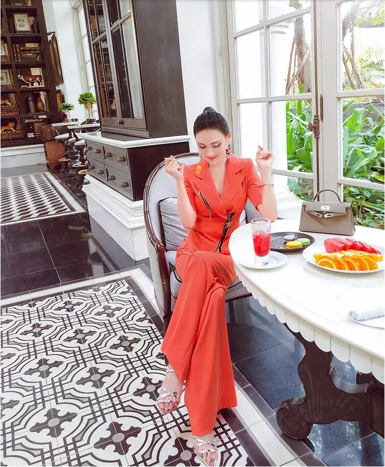 2020 new spring and summer office lady Fashion casual brand female ladies girls coat pants suit clothing 
2020 new spring and summer office lady Fashion casual brand female ladies girls coat pants suit clothing