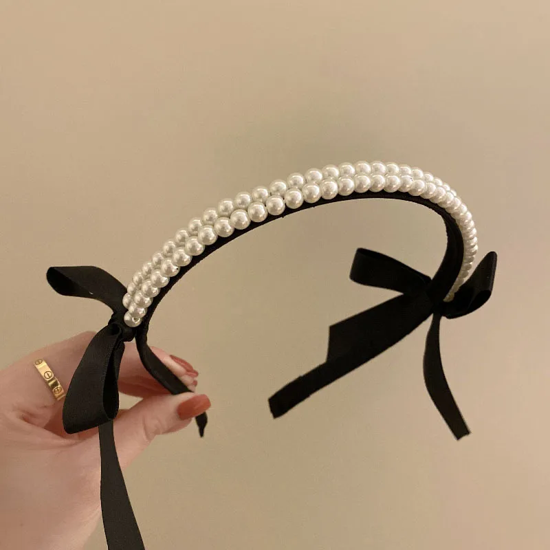 Women Temperament Black Pearl Bow Hair Hoop Female Retro Elegant Hair Clip for Wedding Korean Fashion Headband Hair Accessories
Women Temperament Black Pearl Bow Hair Hoop Female Retro Elegant Hair Clip for Wedding Korean Fashion Headband Hair Accessories