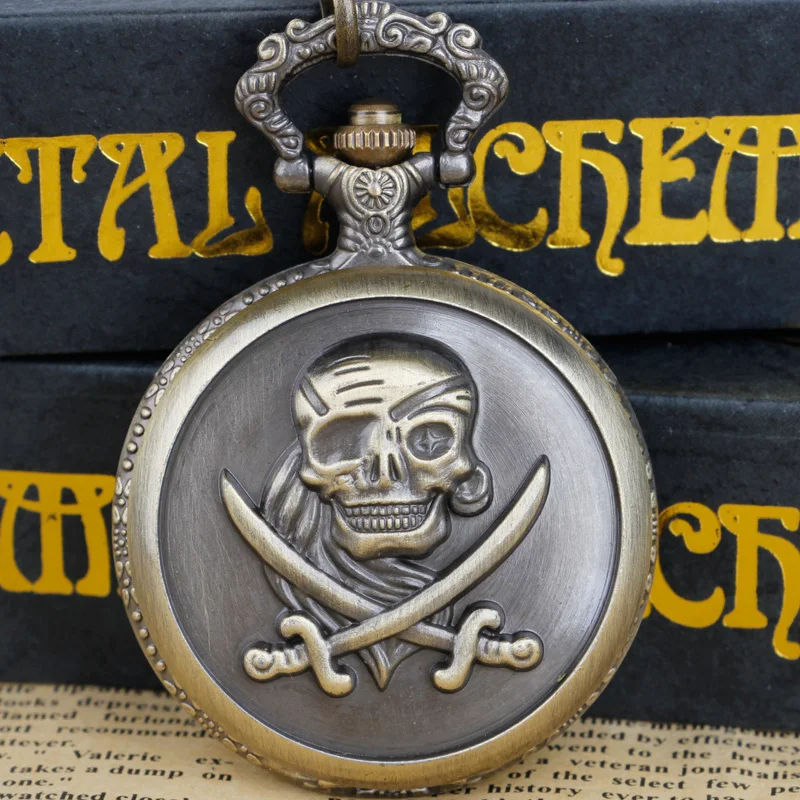 Vintage Bronze Skull Head With Double Sword Steampunk Quartz Pocket Watch Necklace Men's Pendant Gift 
Vintage Bronze Skull Head With Double Sword Steampunk Quartz Pocket Watch Necklace Men's Pendant Gift