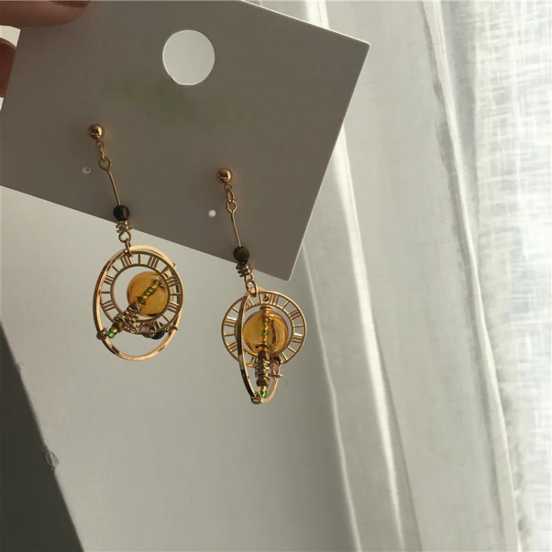 Abstract Geometric Hand-made Niche Heavy Industry Retro Earrings Glass Bubble Shape Earrings FemaleDesigner Earrings Bride
Abstract Geometric Hand-made Niche Heavy Industry Retro Earrings Glass Bubble Shape Earrings FemaleDesigner Earrings Bride