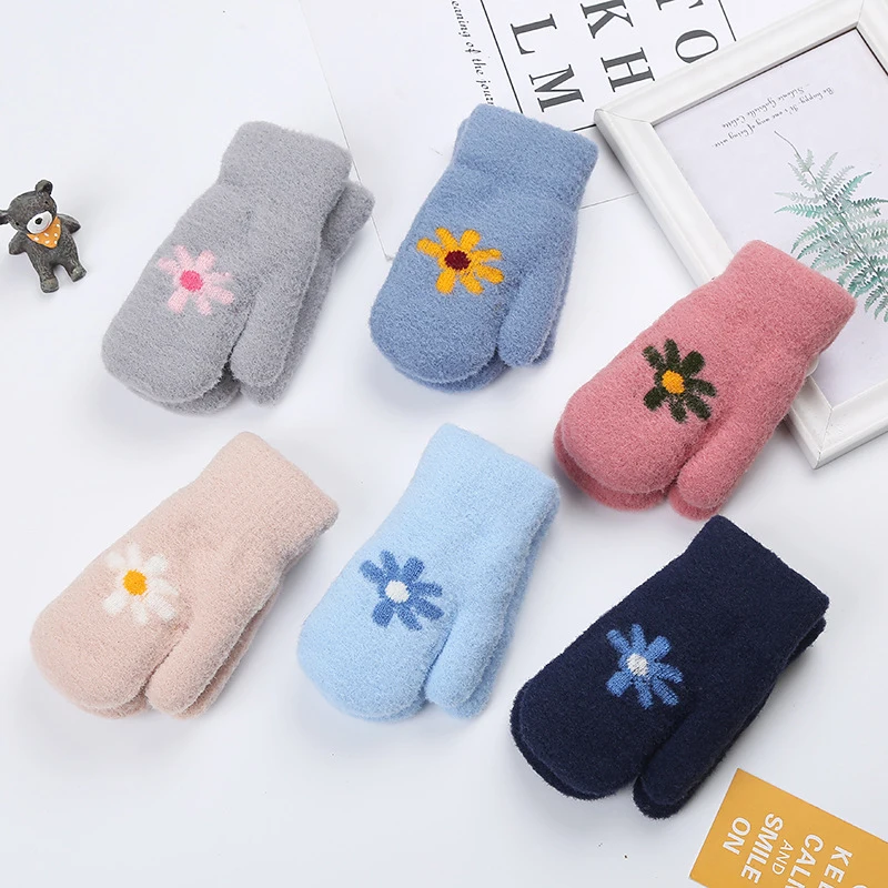 Winter Warm Mittens for Children Aged 0-3 Plush Knitted Halter Gloves Thickened Kids Warm Outdoor Printing Mittens Boys Girls
Winter Warm Mittens for Children Aged 0-3 Plush Knitted Halter Gloves Thickened Kids Warm Outdoor Printing Mittens Boys Girls