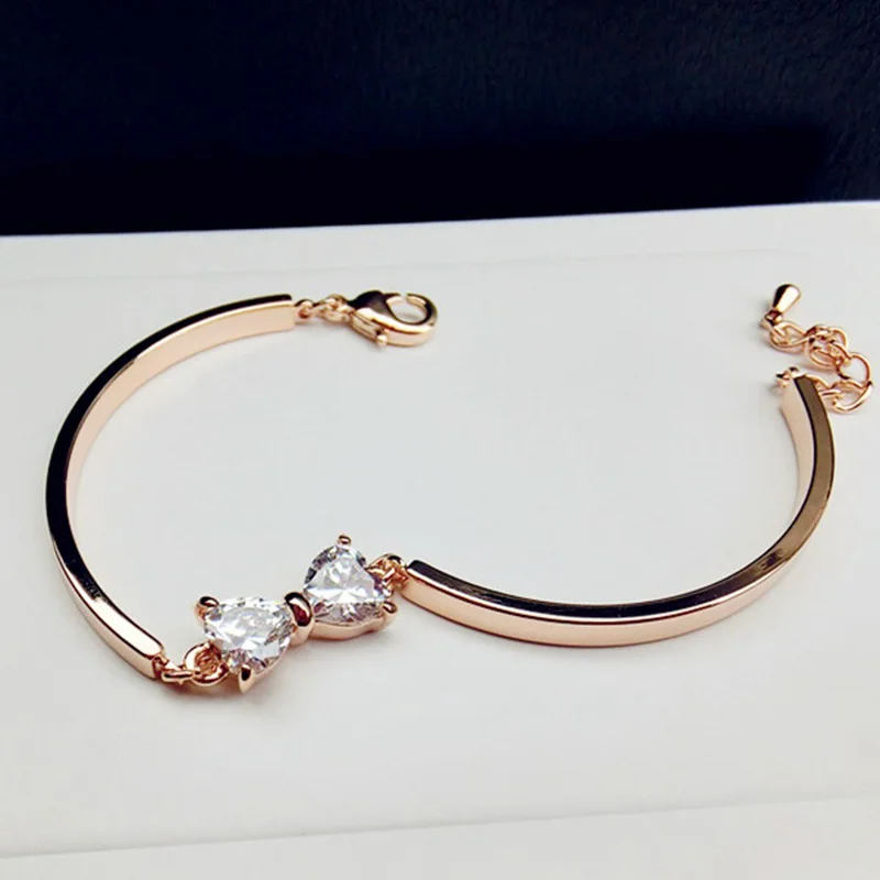 European and American fashion bow zircon crystal bracelet for women versatile anti-allergy bracelet
European and American fashion bow zircon crystal bracelet for women versatile anti-allergy bracelet