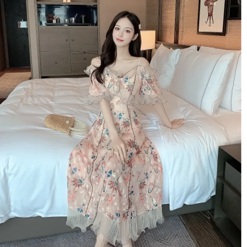 French Fashion Women Short Sleeve Ruffles Elegant Off Shoulder Camisole Dresses High Waist Patchwork Mesh Floral Dress
French Fashion Women Short Sleeve Ruffles Elegant Off Shoulder Camisole Dresses High Waist Patchwork Mesh Floral Dress