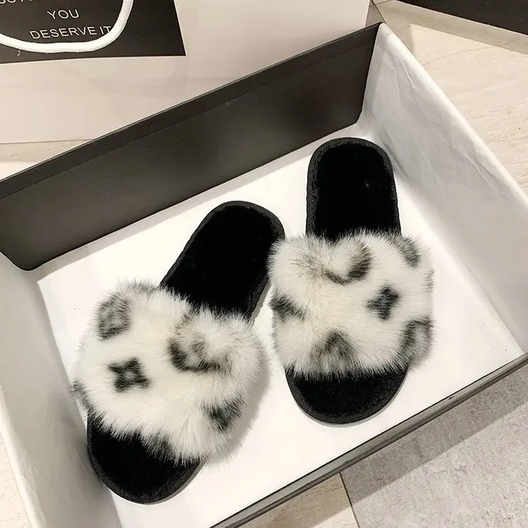 Cotton slippers 2021 autumn and winter new Korean version of the net red printing word flat bottom casual hairy slippers women
Cotton slippers 2021 autumn and winter new Korean version of the net red printing word flat bottom casual hairy slippers women