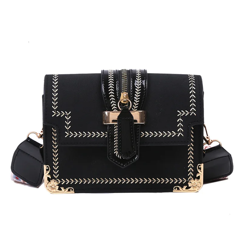 Net Red Small Bag Women's 2019 New Korean Version Versatile One Shoulder Small Square Fashion Air Messenger Bag
Net Red Small Bag Women's 2019 New Korean Version Versatile One Shoulder Small Square Fashion Air Messenger Bag