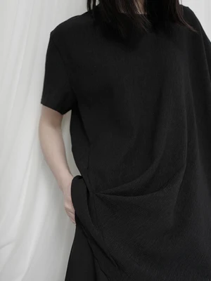 Women Black Irreuglar Big Size Long T-shirt New Round Neck Three-quarter Sleeve Fashion Tide Spring Summer 2020 T Shirt
Women Black Irreuglar Big Size Long T-shirt New Round Neck Three-quarter Sleeve Fashion Tide Spring Summer 2020 T Shirt