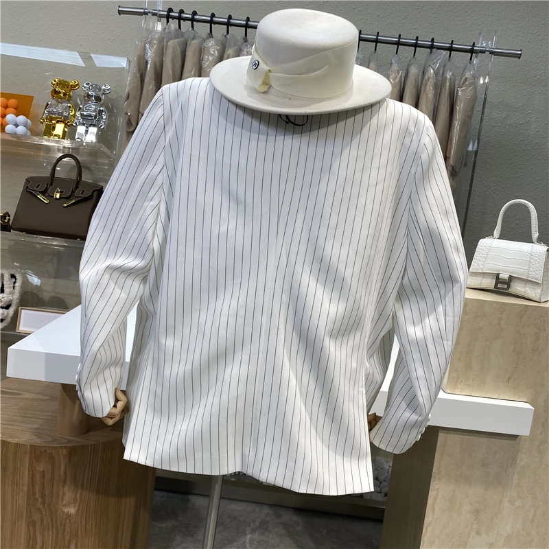 Elegant Lapel Loose White Striped Suit Coat Women's Cool Blazer Girl's Top Fall Jacket for Women
Elegant Lapel Loose White Striped Suit Coat Women's Cool Blazer Girl's Top Fall Jacket for Women