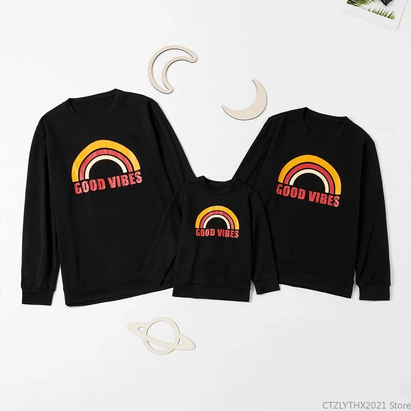 2021 new family wear solid color rainbow alphabet printed sweater parent-child wear
2021 new family wear solid color rainbow alphabet printed sweater parent-child wear