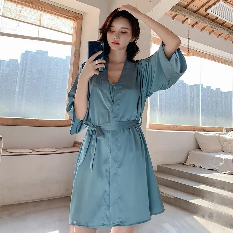 Sexy Backless Nightgown&bathrobe Gray Twinset Robe female Loose Casual Mini Sleepwear Summer Bridal Wedding Kimono Bath Gown
Sexy Backless Nightgown&bathrobe Gray Twinset Robe female Loose Casual Mini Sleepwear Summer Bridal Wedding Kimono Bath Gown