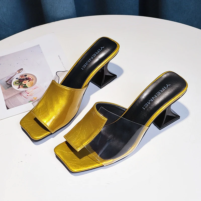 New Women's Slippers 2021 Summer High Heels Outdoor Wild Fashion Casual Women's Sandals Comfortable Sexy Retro Women's Slippers
New Women's Slippers 2021 Summer High Heels Outdoor Wild Fashion Casual Women's Sandals Comfortable Sexy Retro Women's Slippers