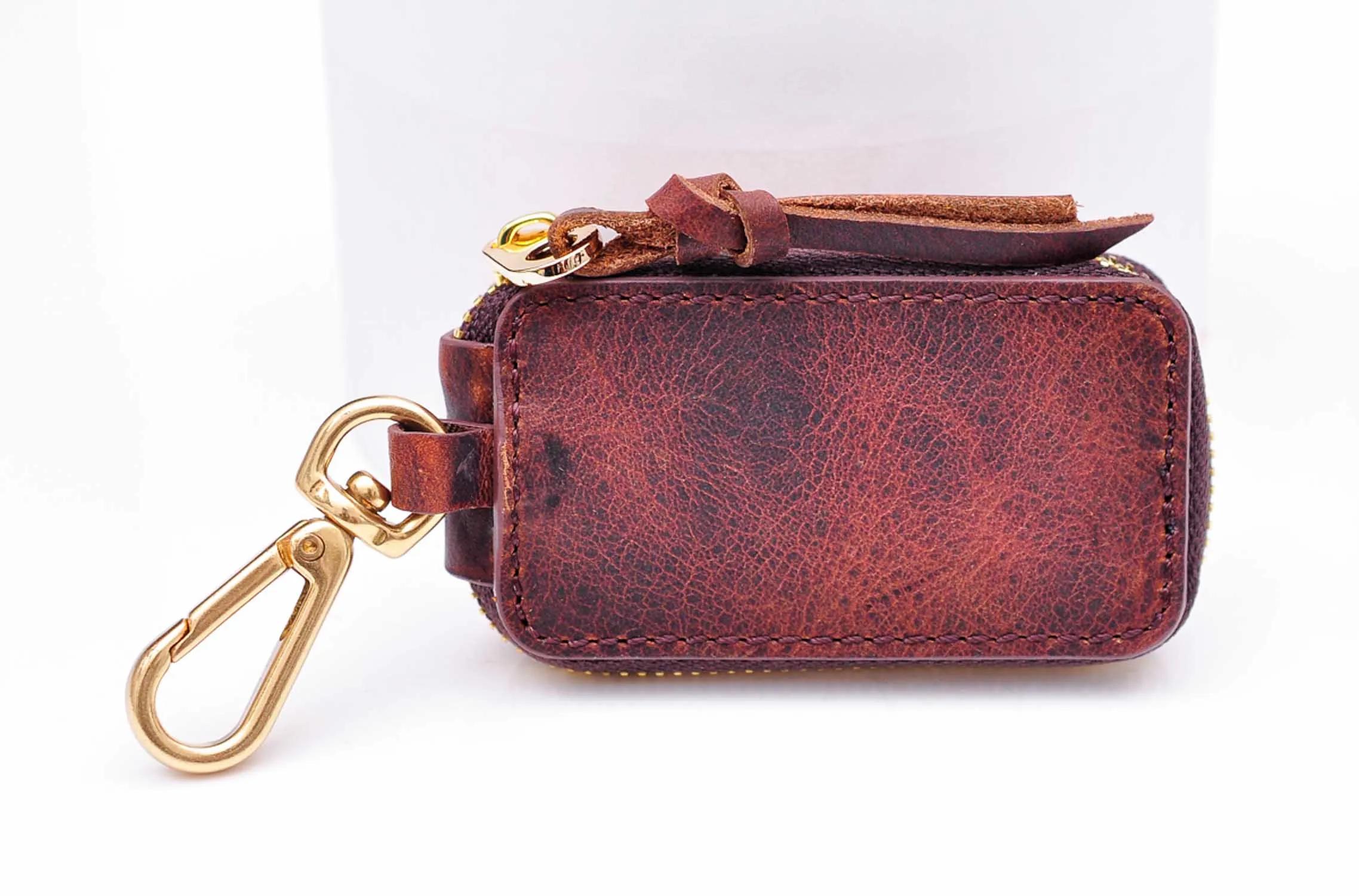 Veg Genuine leather hand made remote car key case wallet fashion cowhide leather car key holder With Copper Clasp Zipper
Veg Genuine leather hand made remote car key case wallet fashion cowhide leather car key holder With Copper Clasp Zipper