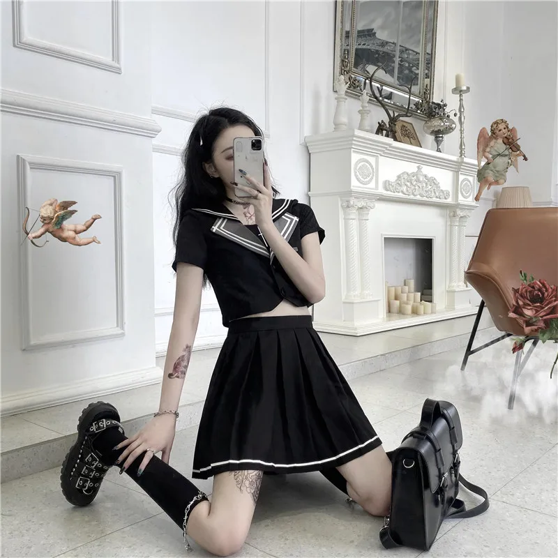 Vintage Harajuku Gothic 2020 Casual Women Black Two Piece Sets Patchwork Crop T-shirt and Mini Pleated Skirts Cosplay Style Sets
Vintage Harajuku Gothic 2020 Casual Women Black Two Piece Sets Patchwork Crop T-shirt and Mini Pleated Skirts Cosplay Style Sets