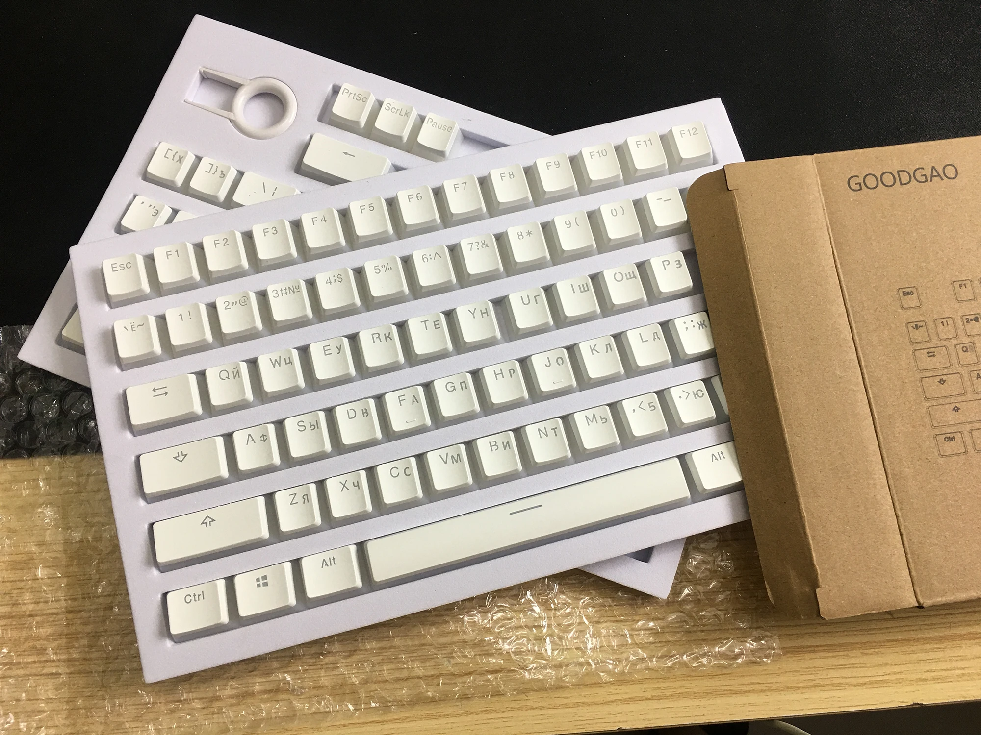 HyperX Pudding Keycap EN layout Double Shot PBT Keycaps feature a translucent dual-layer style GOODGAO RU layout pudding keycap
HyperX Pudding Keycap EN layout Double Shot PBT Keycaps feature a translucent dual-layer style GOODGAO RU layout pudding keycap