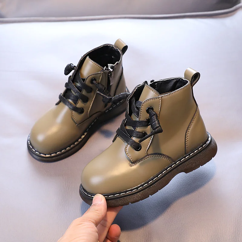 2021 autumn and winter new children's short boots girls round toe casual shoes boys winter soft-soled warm Martin boots
2021 autumn and winter new children's short boots girls round toe casual shoes boys winter soft-soled warm Martin boots
