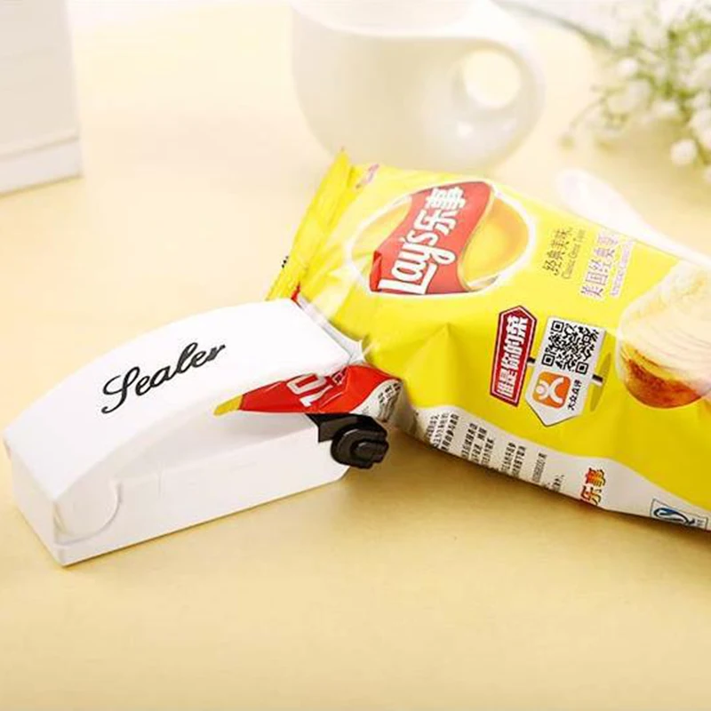 New Style Portable Mini Sealing Machine Snack Plastic Bag Sealing Machine Hand Pressure Heat Sealing Small Machine
New Style Portable Mini Sealing Machine Snack Plastic Bag Sealing Machine Hand Pressure Heat Sealing Small Machine