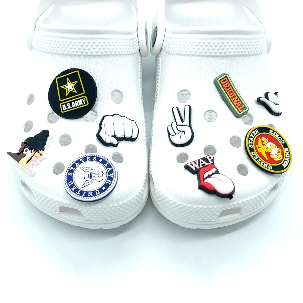 1pc Cool Logo PVC Shoe Charms Buckles Decoration DIY JIBZ Croc Garden Shoe Accessories Sandals Ornaments Kids Party Xmas Gifts
1pc Cool Logo PVC Shoe Charms Buckles Decoration DIY JIBZ Croc Garden Shoe Accessories Sandals Ornaments Kids Party Xmas Gifts