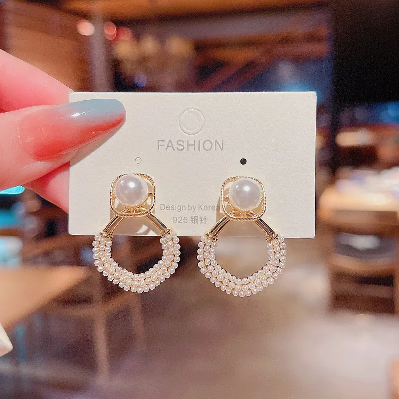Korean Fashion Luxury Elegant Shiny Square Crystal Dangle Drop Earrings For Women 2021 Party Daily Jewelry Wholesale New
Korean Fashion Luxury Elegant Shiny Square Crystal Dangle Drop Earrings For Women 2021 Party Daily Jewelry Wholesale New