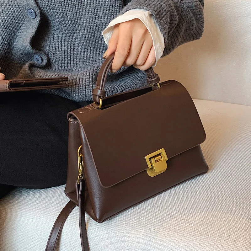 2022 Vintage Small Leather Crossbody Bags Messenger Bag For Women Luxury Designer Handbag Women's Leather Shoulder Bags Female
2022 Vintage Small Leather Crossbody Bags Messenger Bag For Women Luxury Designer Handbag Women's Leather Shoulder Bags Female
