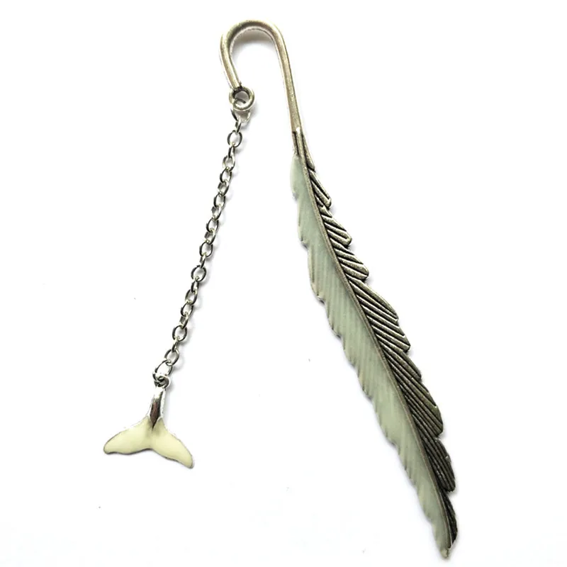 Leather Shape Silver Copper Bookmarks Luminous Night Whale Tail Bookmark Teacher Gifts Bookmarks For Books
Leather Shape Silver Copper Bookmarks Luminous Night Whale Tail Bookmark Teacher Gifts Bookmarks For Books