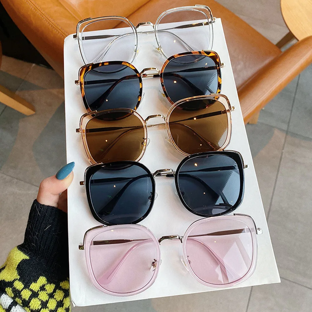 2022 Cat Eye Sunglasses Women Men Oversized Square Sun Glasses Vintage Metal Eyewear Female Male Shades Outdoor Glasses UV400
2022 Cat Eye Sunglasses Women Men Oversized Square Sun Glasses Vintage Metal Eyewear Female Male Shades Outdoor Glasses UV400