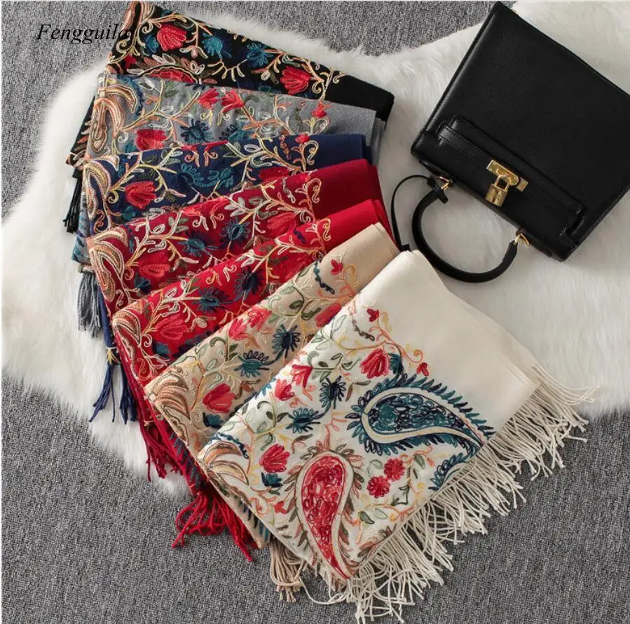 Elegant Floral Embroidery Cashmere Scarf Women New Fashion Tassels Thick Warm Winter Scarves Top Quality Shawls Wraps
Elegant Floral Embroidery Cashmere Scarf Women New Fashion Tassels Thick Warm Winter Scarves Top Quality Shawls Wraps