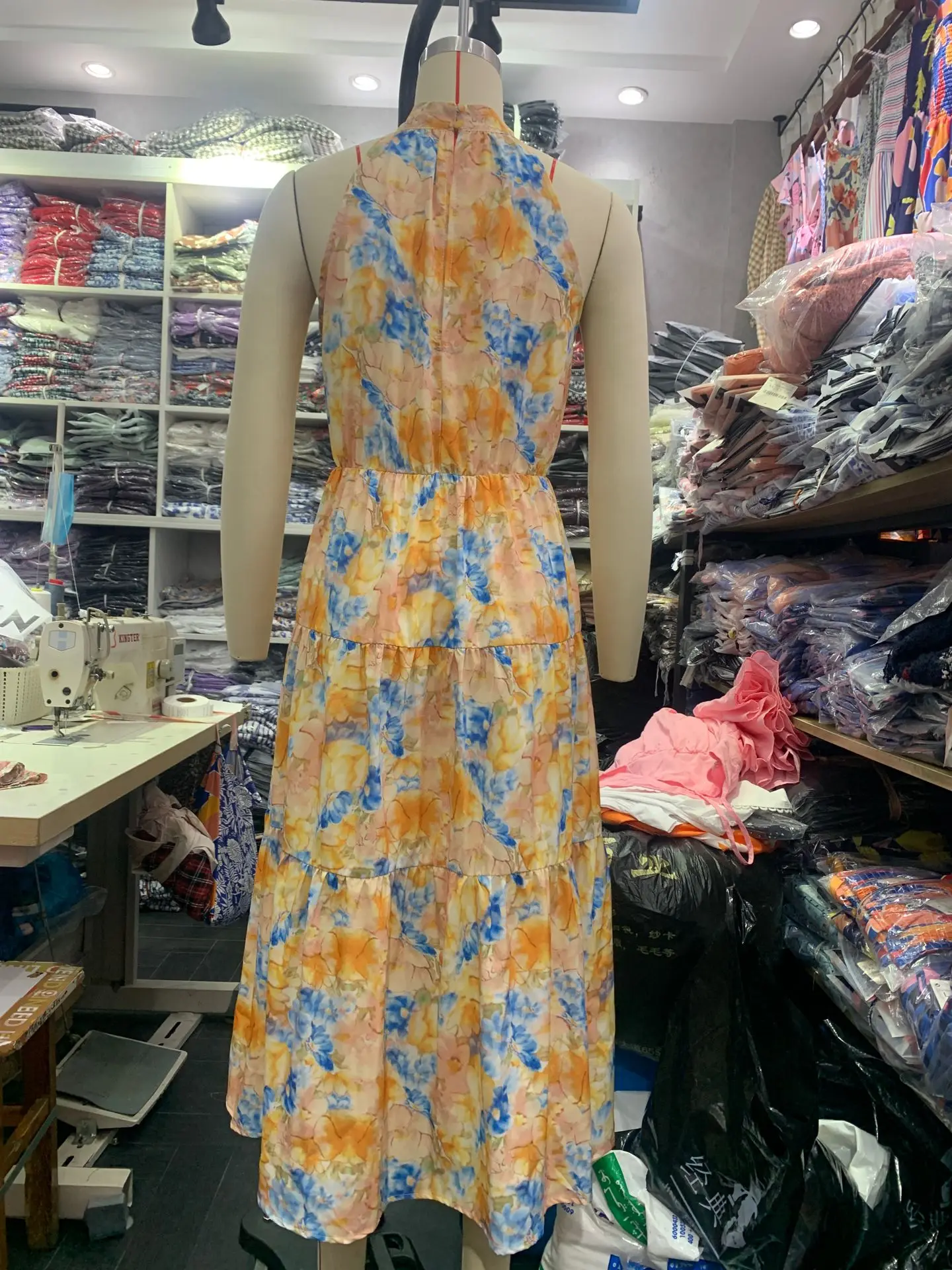 Flower Dress Female Summer Seaside Vacation French Style Socialite Temperament Skirt Bohemia Long Skirt Hanging Neck Beach Skirt
Flower Dress Female Summer Seaside Vacation French Style Socialite Temperament Skirt Bohemia Long Skirt Hanging Neck Beach Skirt