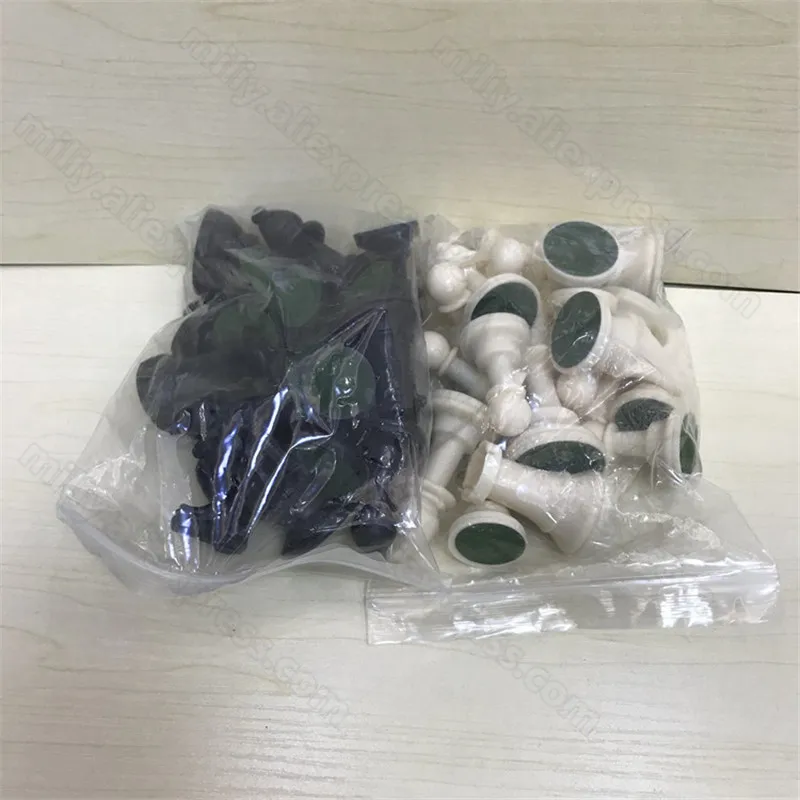 Black&White 3.75inch/95mm 32 Medieval Chess Pieces/Plastic Complete Chessmen International Word Chess Game Entertainment
Black&White 3.75inch/95mm 32 Medieval Chess Pieces/Plastic Complete Chessmen International Word Chess Game Entertainment
