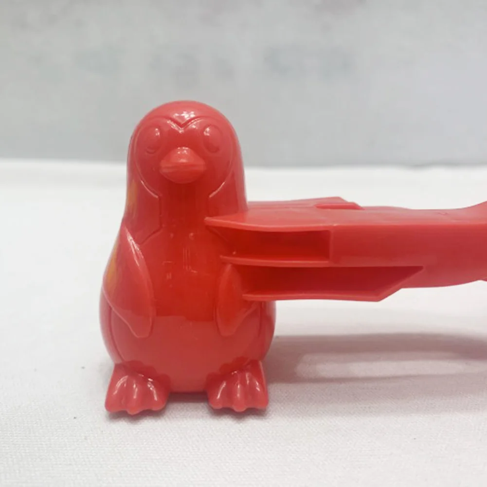 2pcs Snowball Clip Animal Shape snowball Clip Mold Beach Sand Tool Children Outdoor Toys Color Random 
2pcs Snowball Clip Animal Shape snowball Clip Mold Beach Sand Tool Children Outdoor Toys Color Random